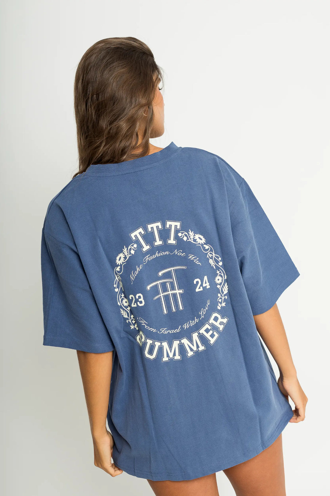 חולצה "פרחים" לנשים - כחול ווש