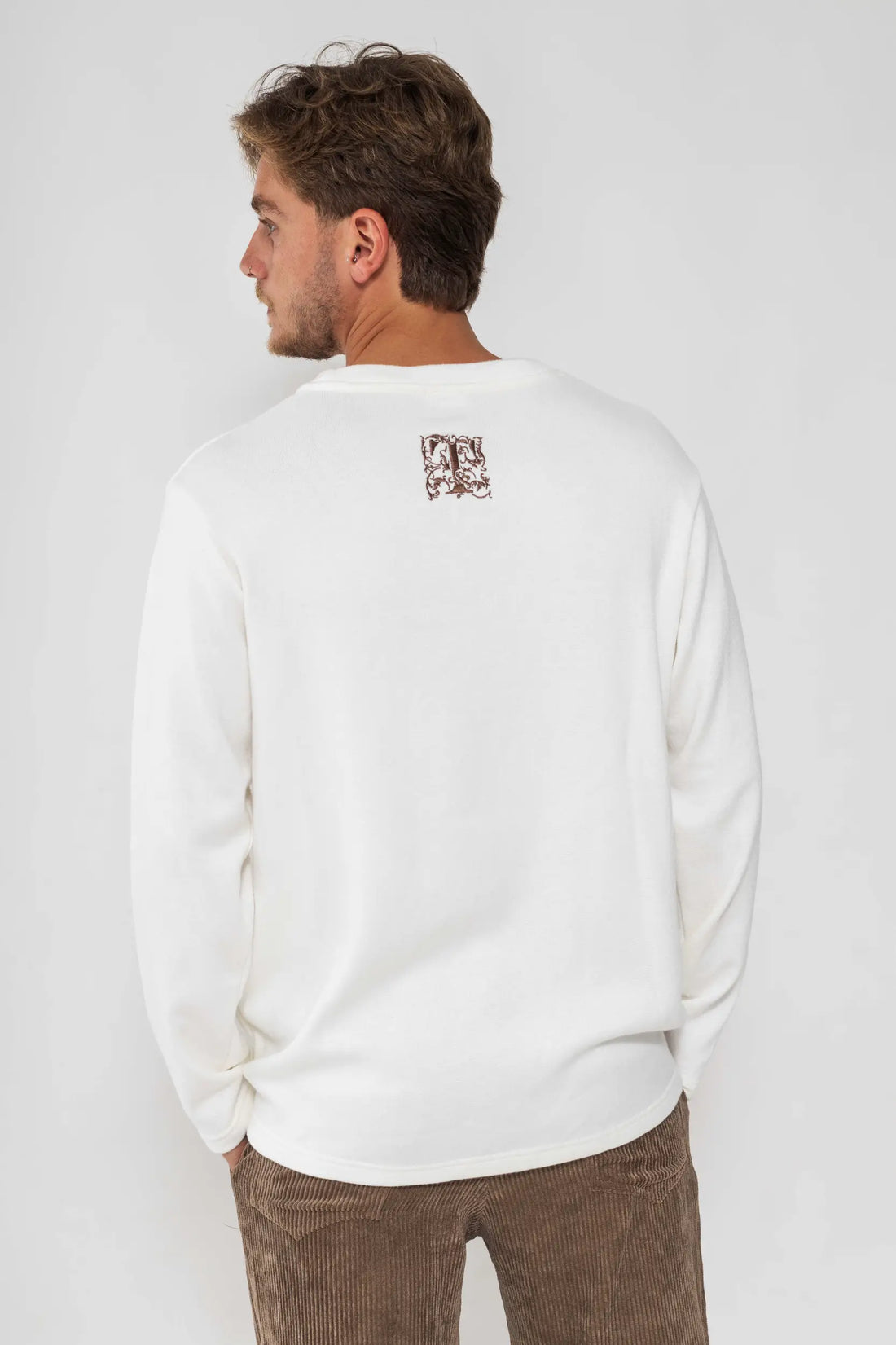 לבן ROYALTY - סריג לגברים