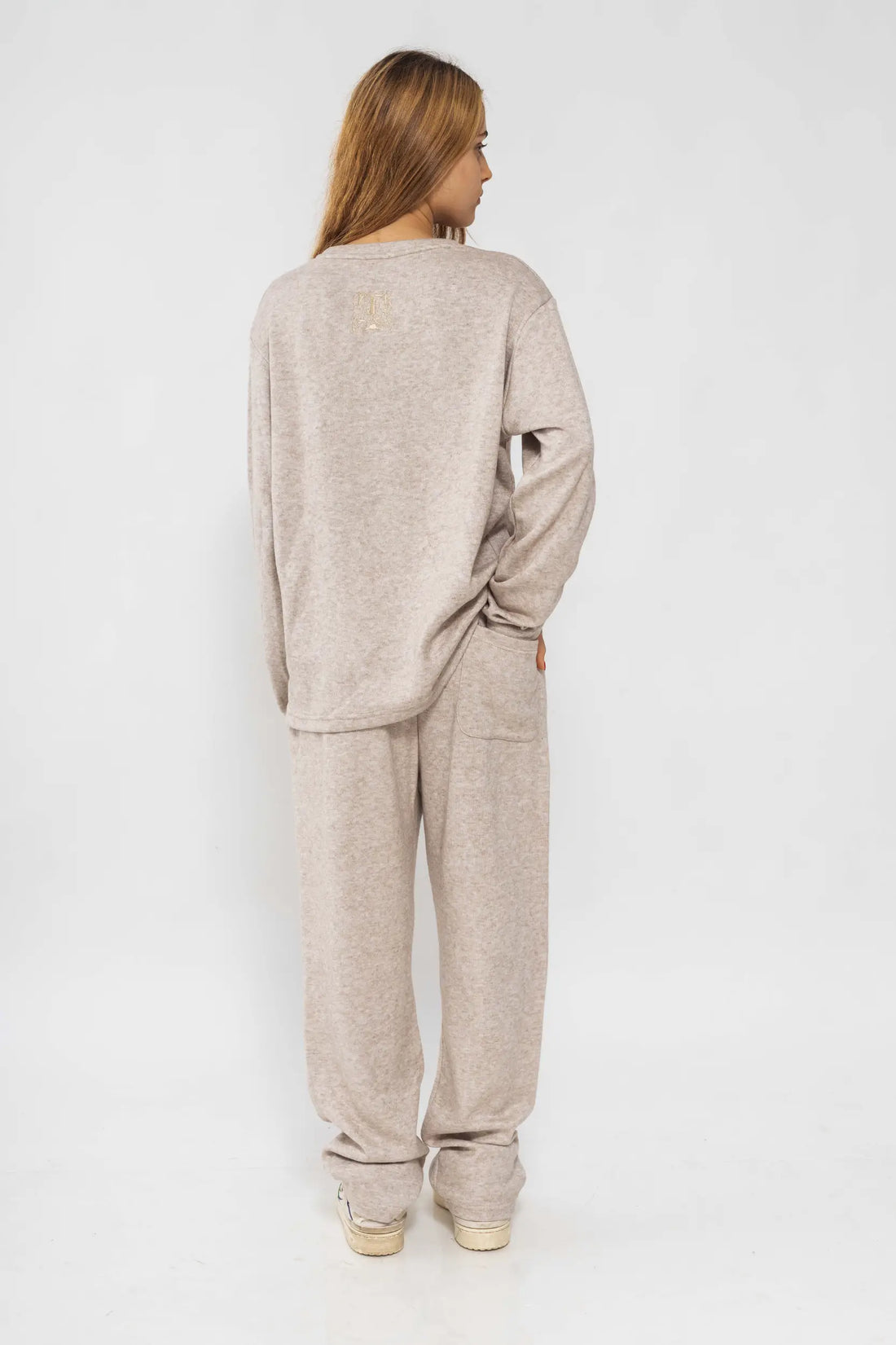 חום בהיר ROYALTY - סריג לנשים