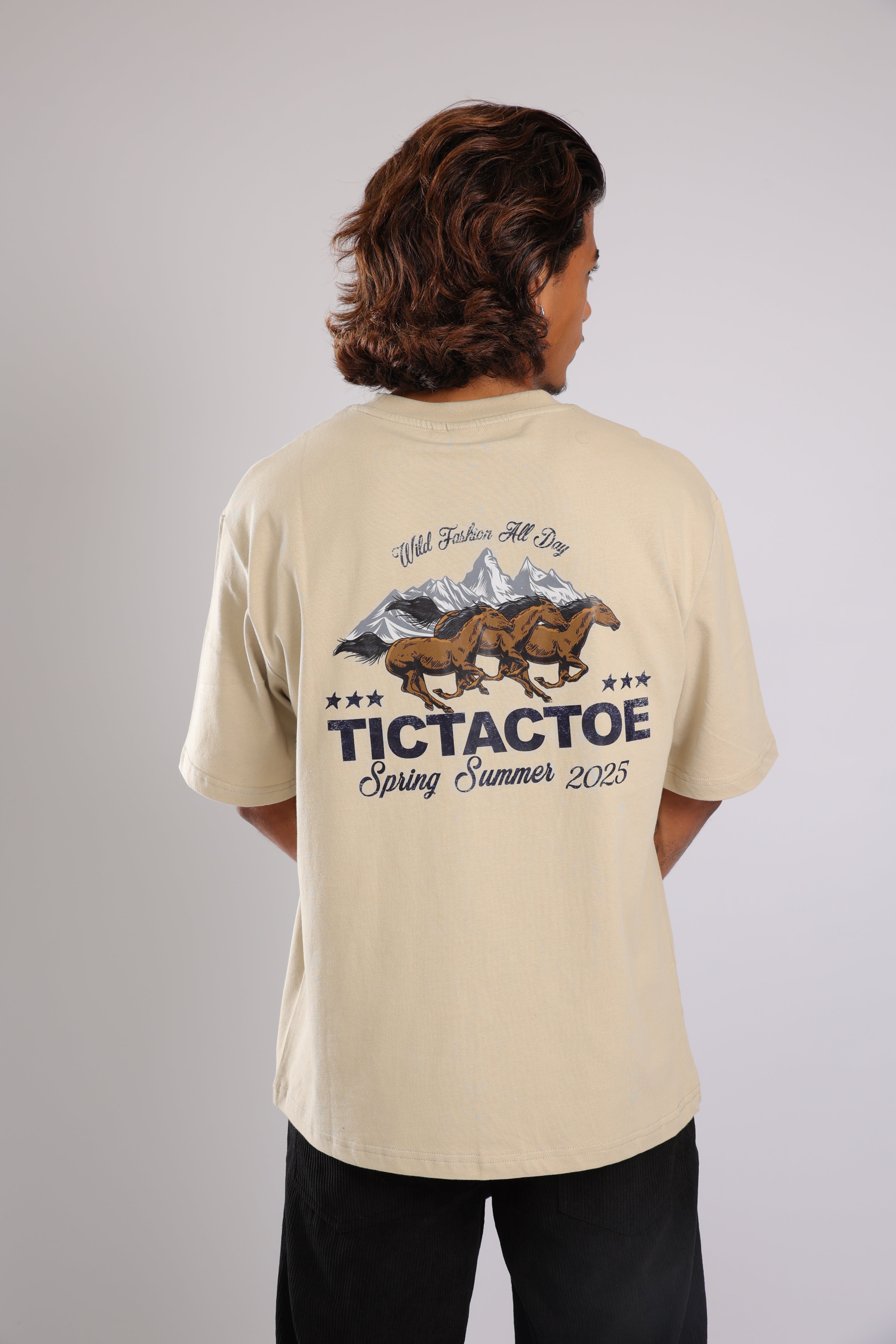 חולצה WILD HORSES - בז&