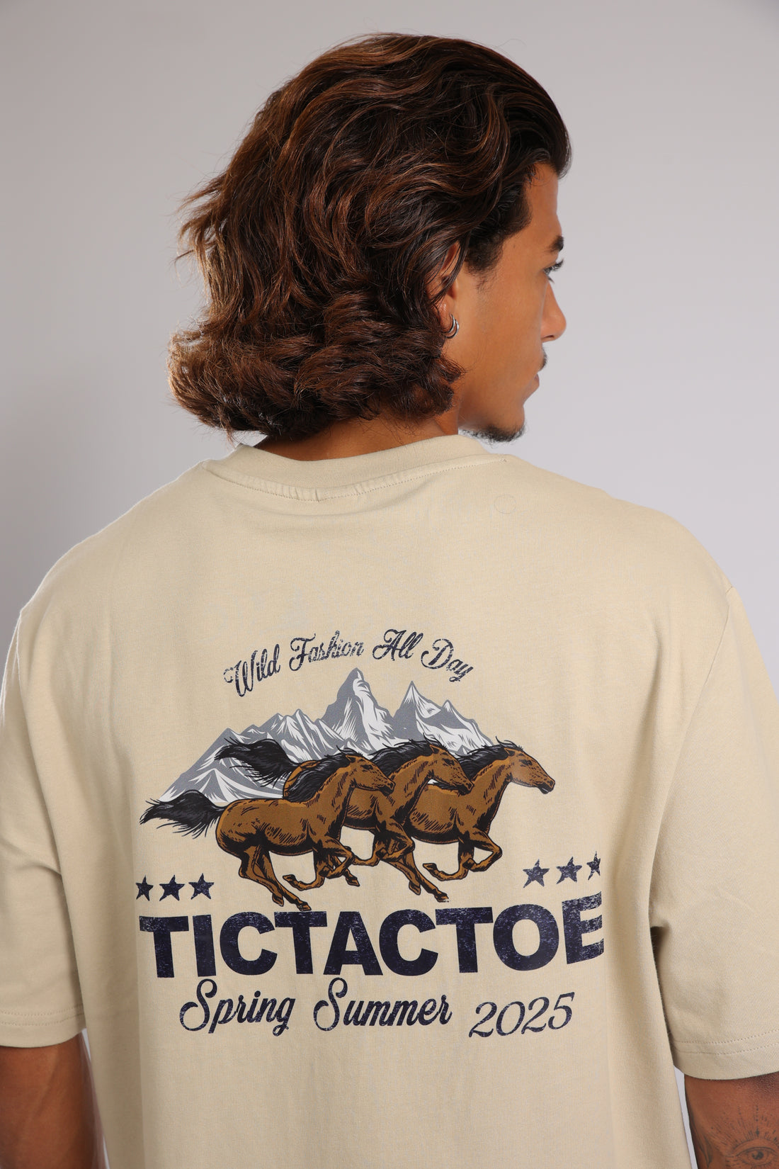 חולצה WILD HORSES - בז&