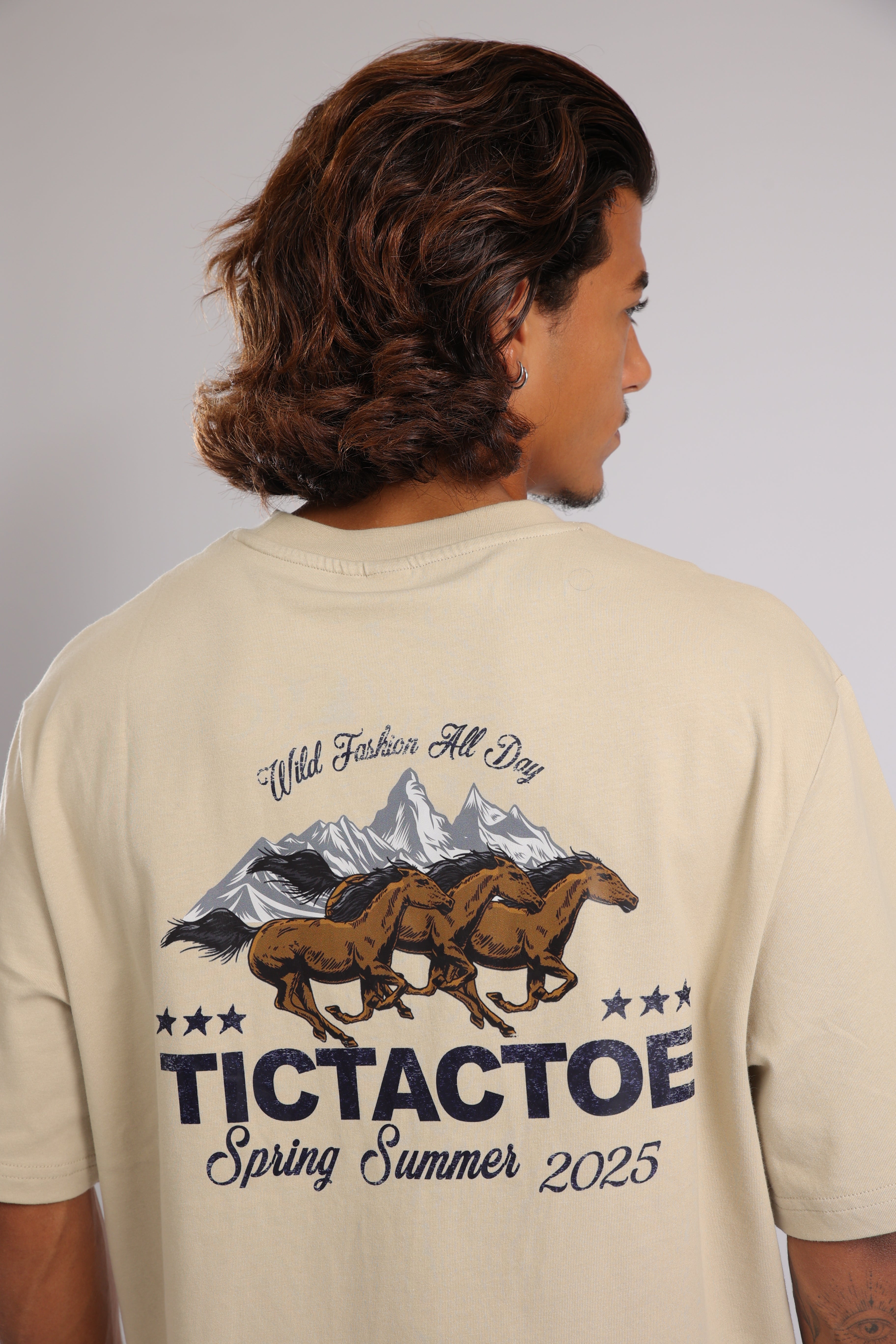 חולצה WILD HORSES - בז&