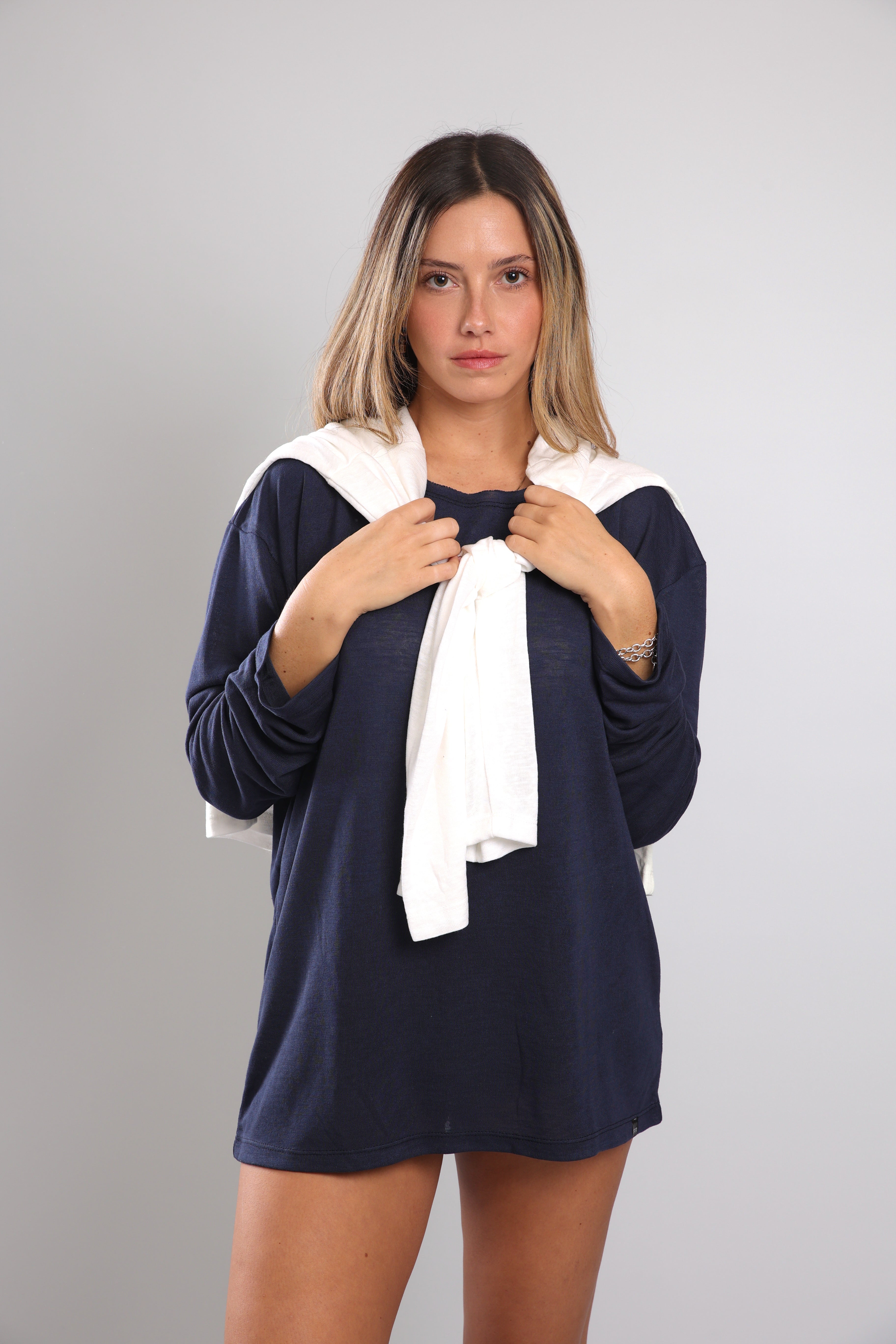 חולצה ארוכה לנשים - כחול כהה