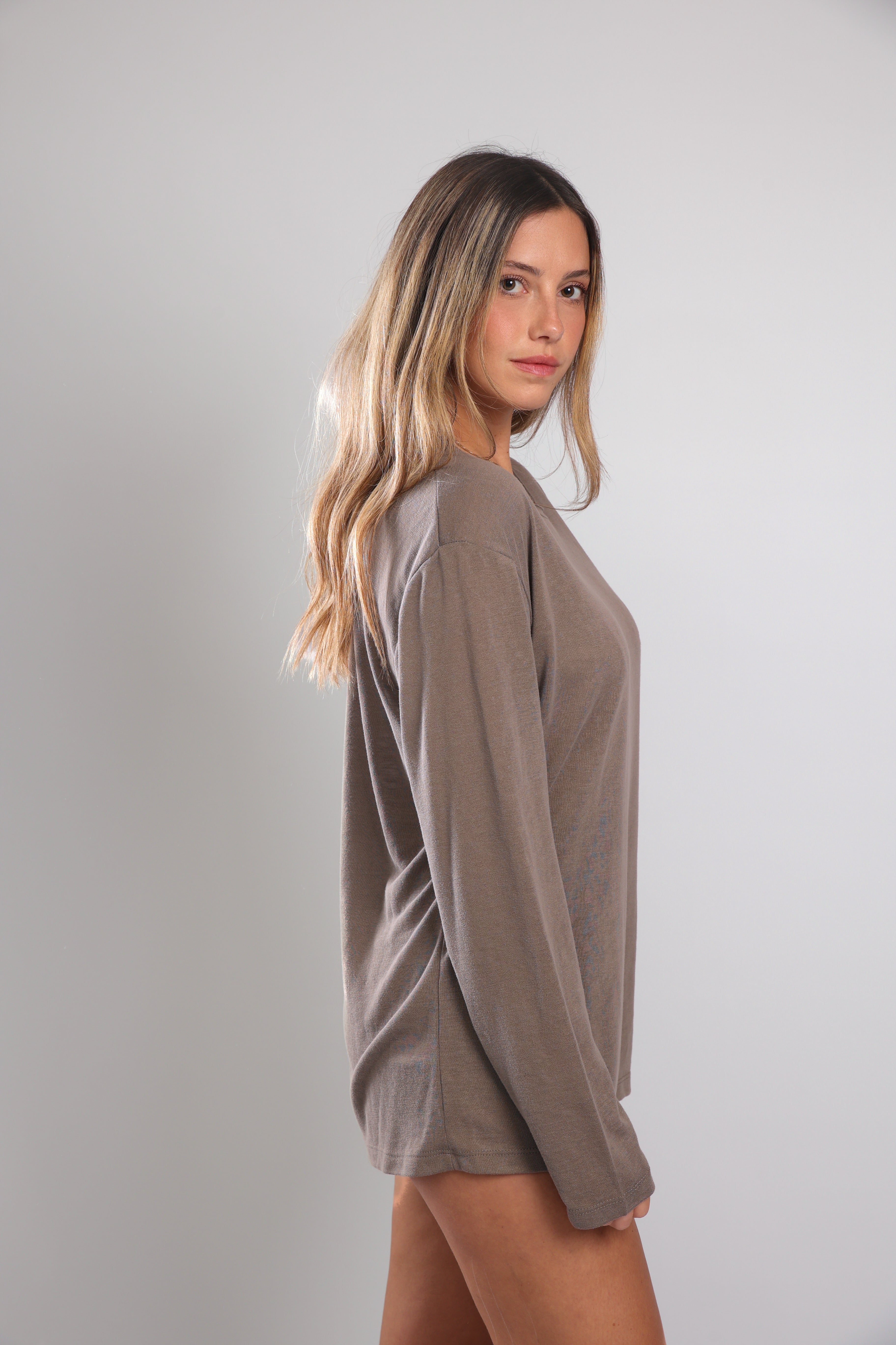 חולצה ארוכה לנשים - חום