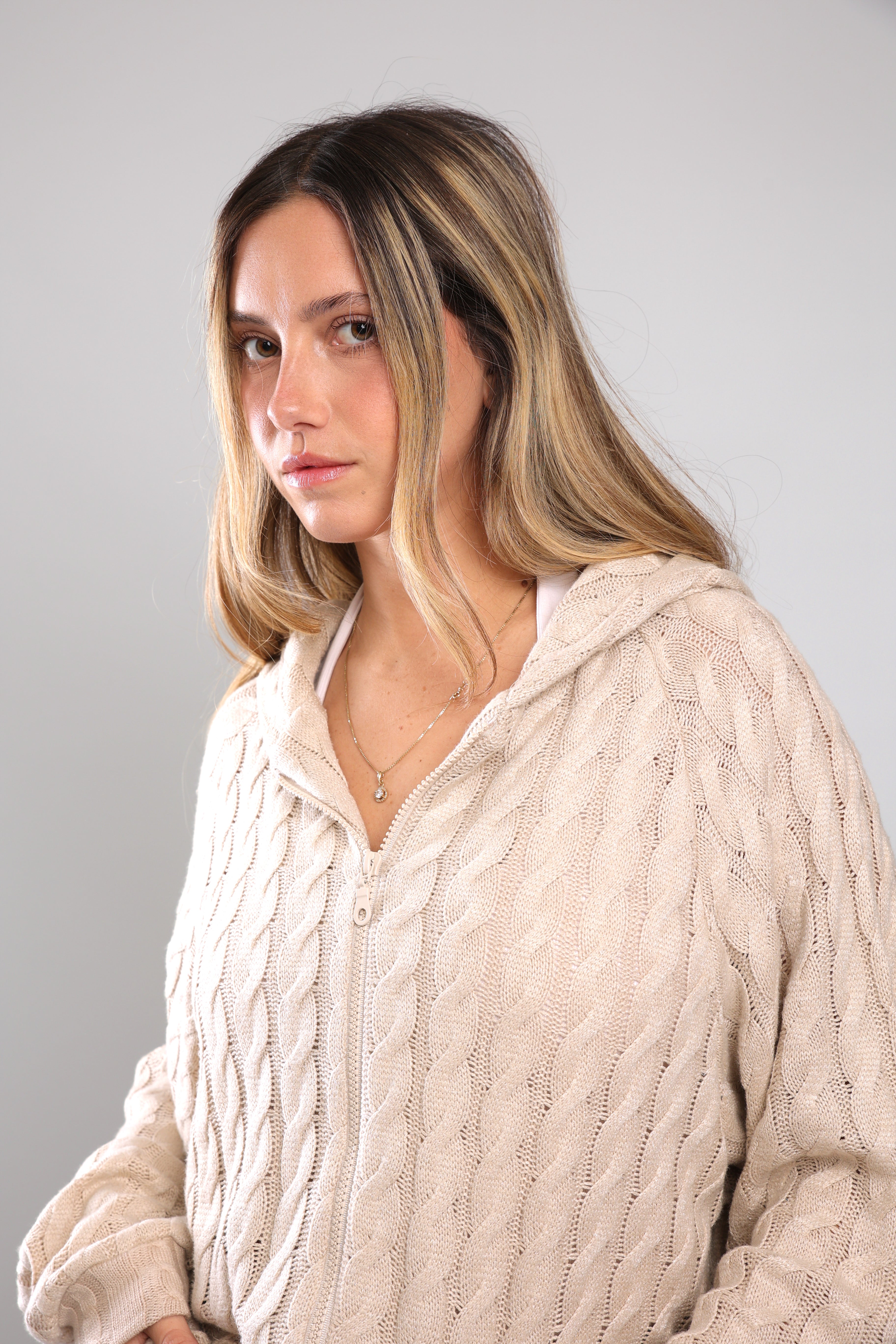 שריג צמות לנשים - אבן