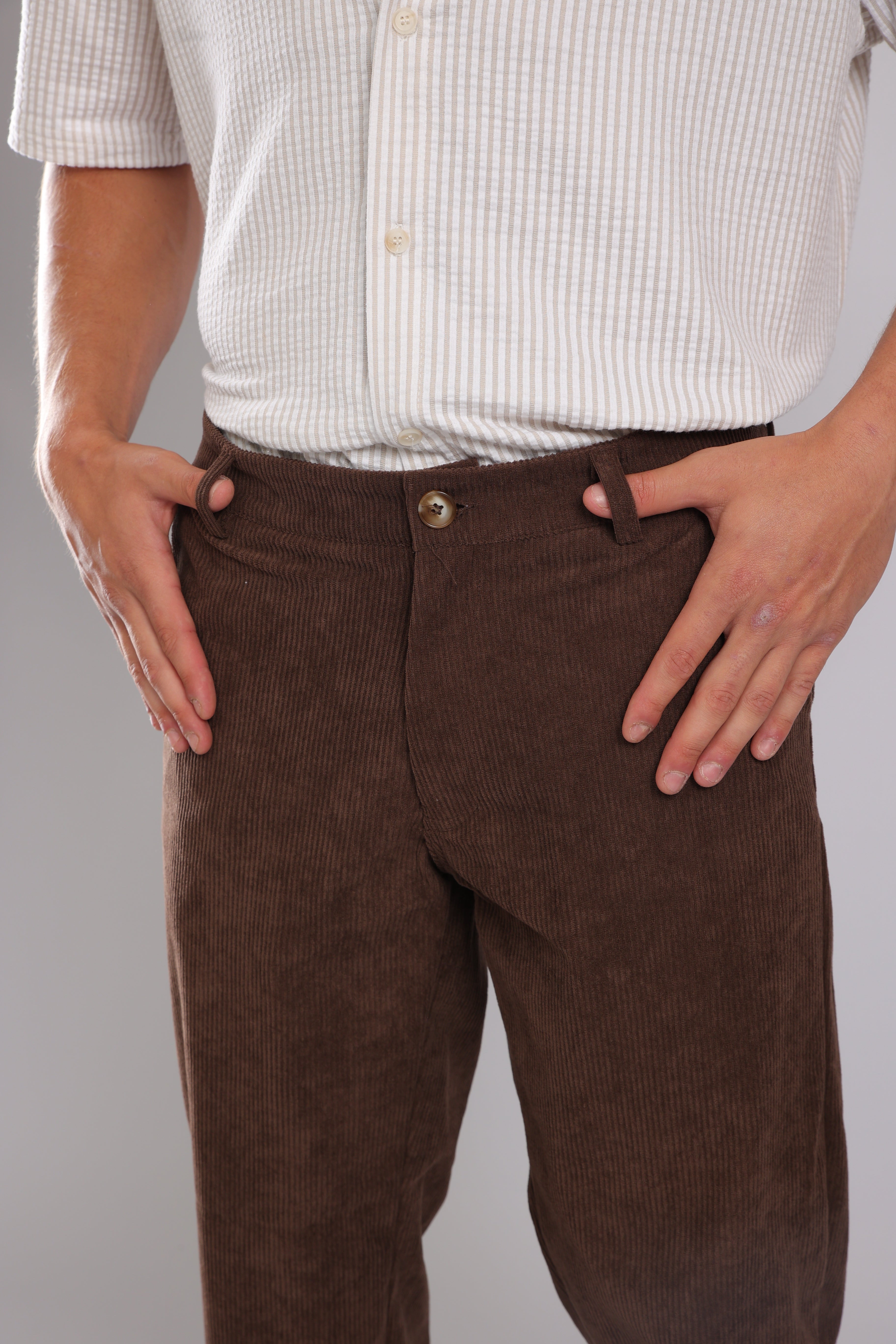 מכנס קורדרוי ארוך לגברים - חום