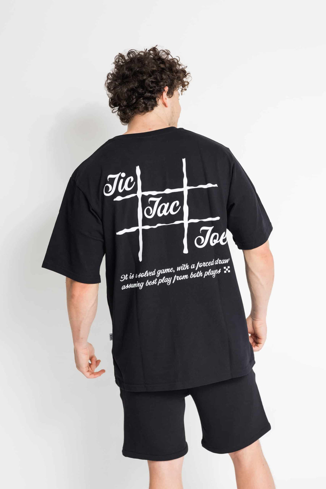 חולצה קצרה קלאסית - שחור