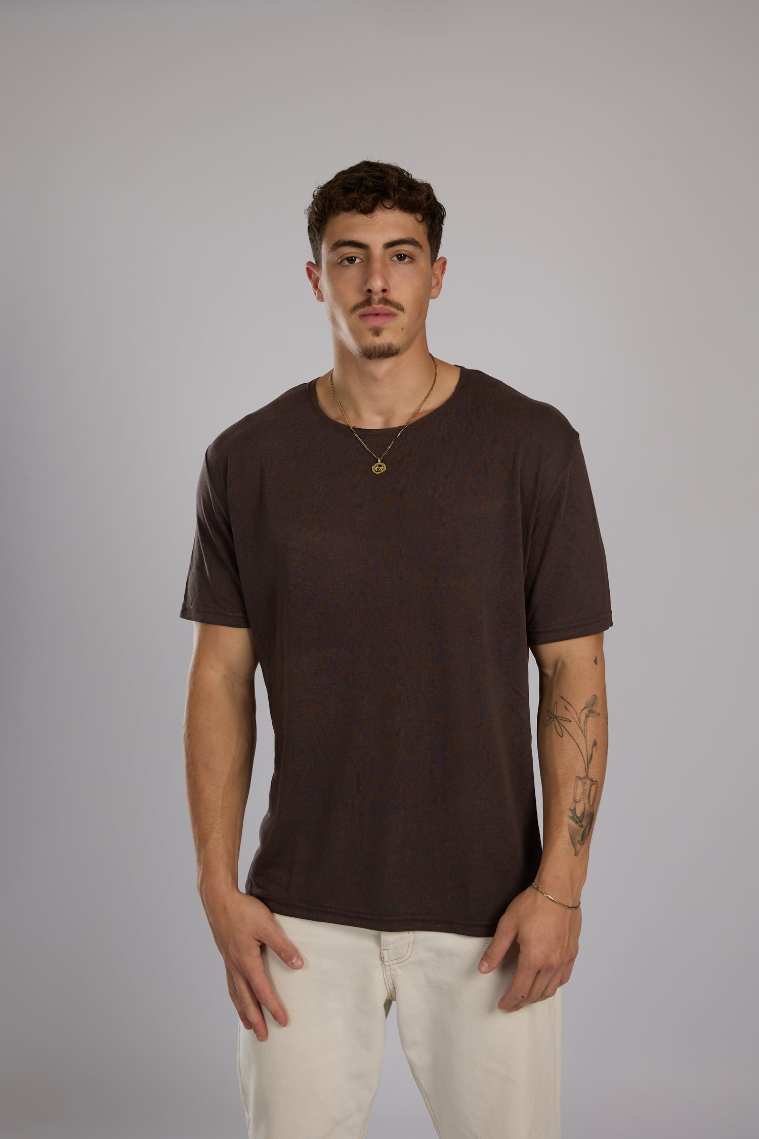 חולצה קצרה פשתן - חום כהה