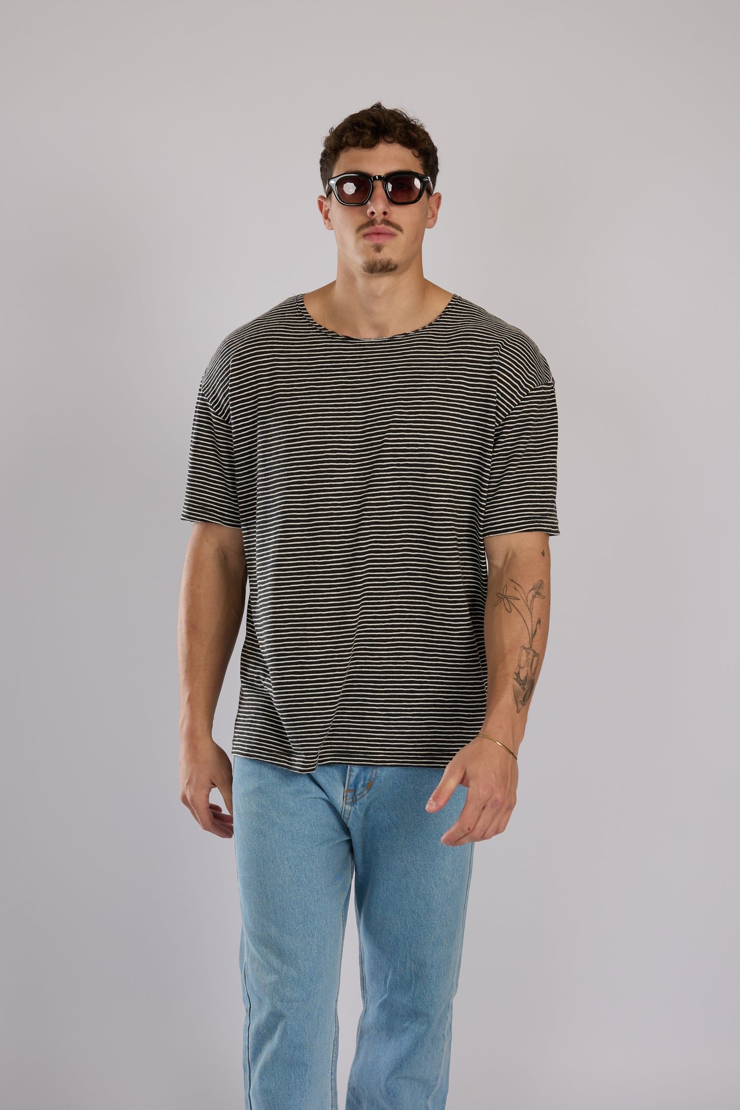 חולצה פסים קצרה - שחור