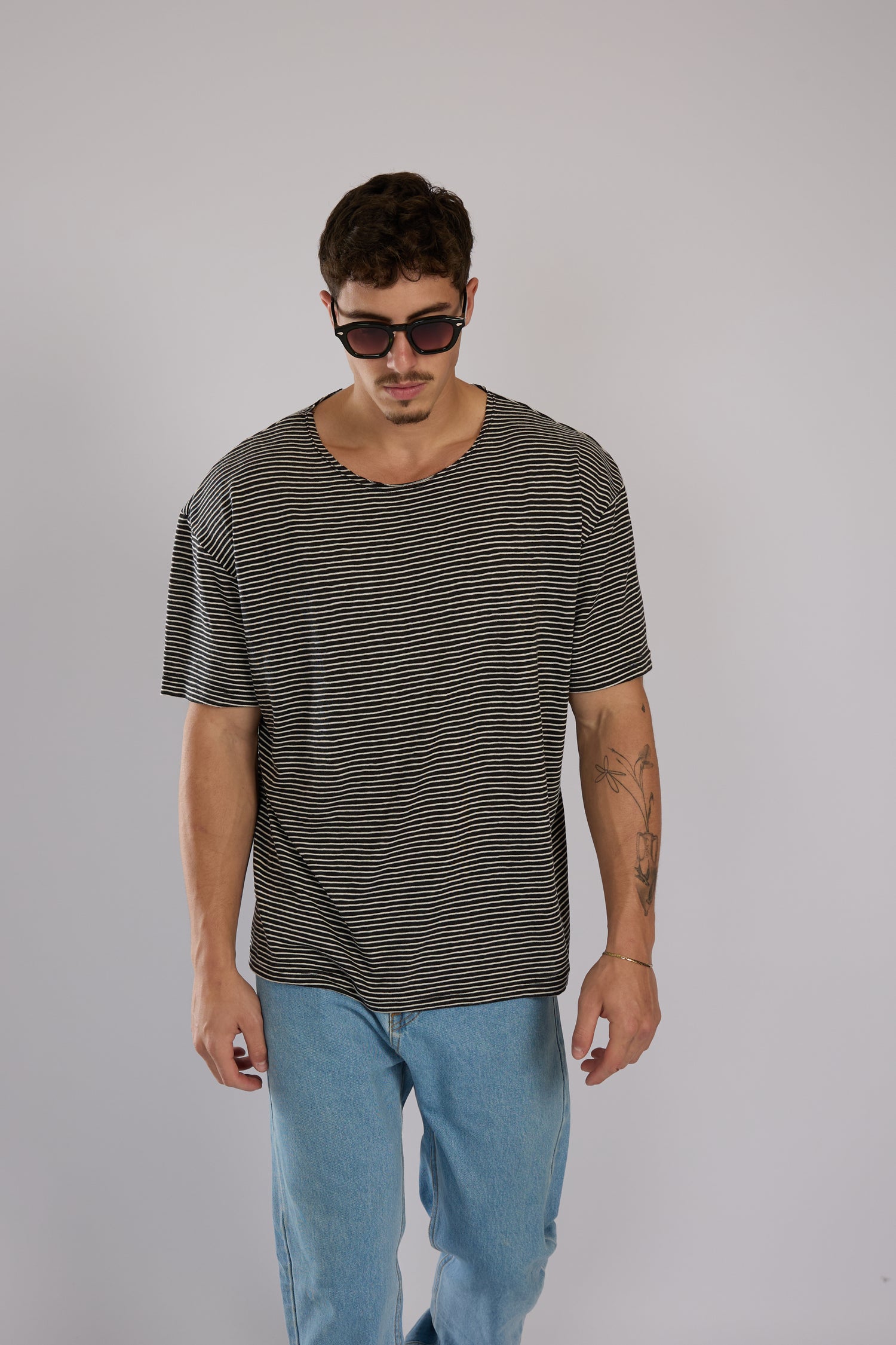 חולצה פסים קצרה - שחור