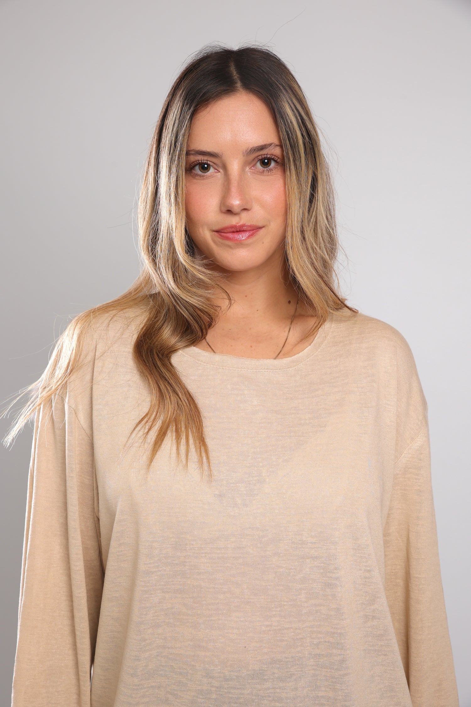 חולצה ארוכה לנשים - אבן