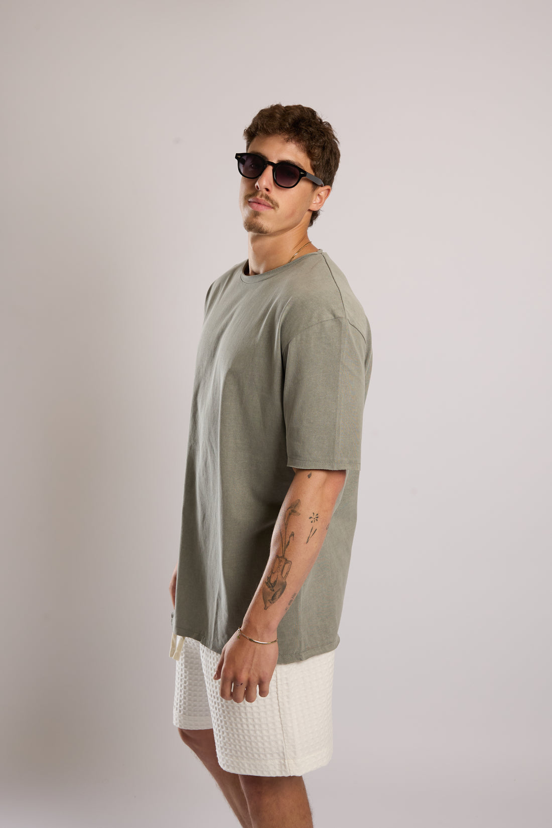 חולצה קצרה שטופה - אפור