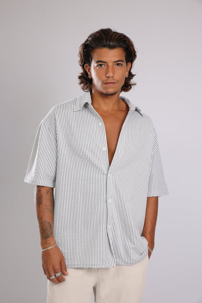 מכופתרת קצרה פסים - אפור