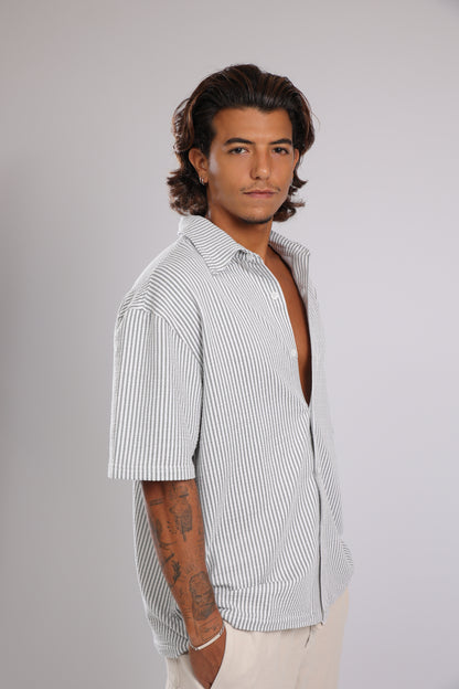 מכופתרת קצרה פסים - אפור