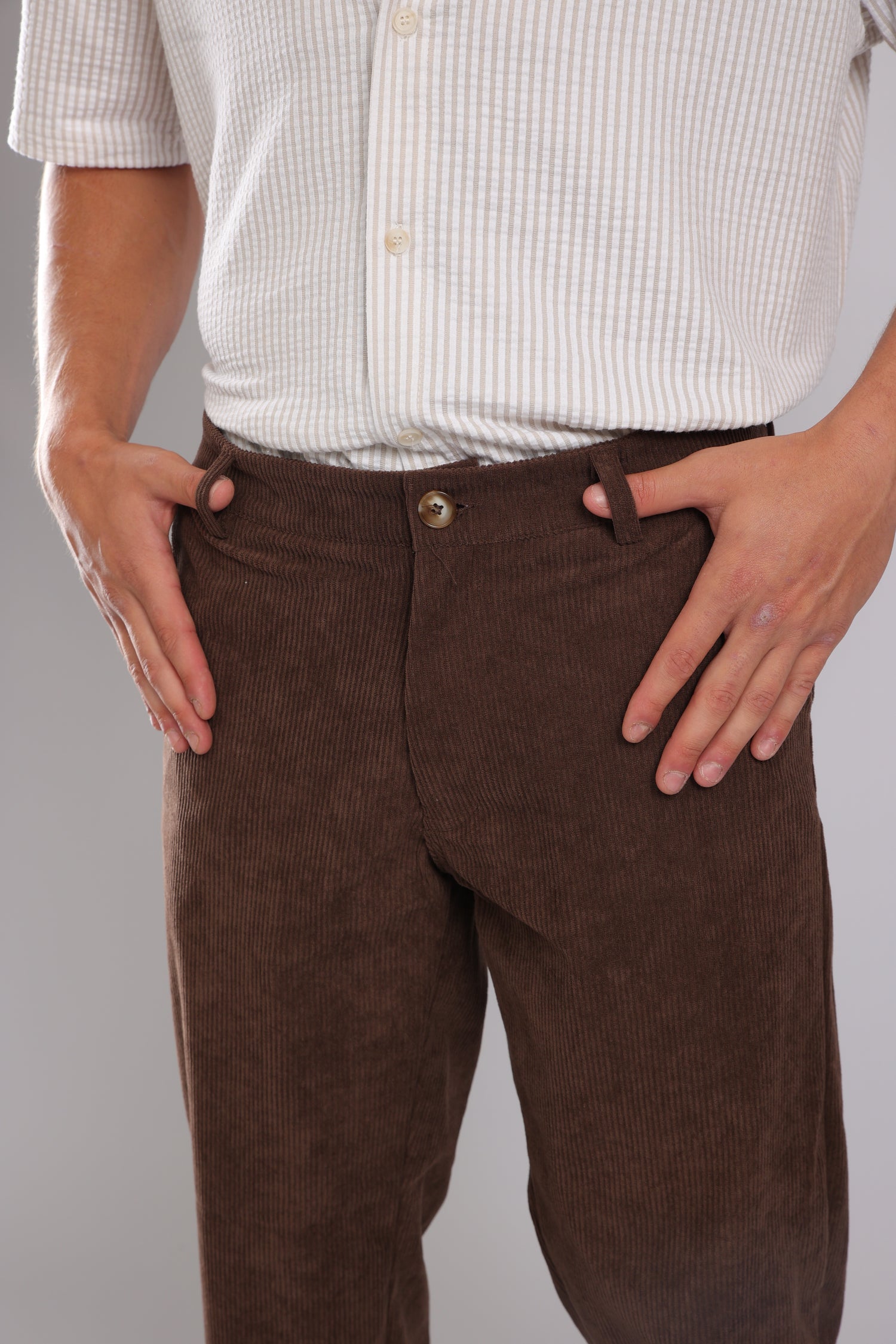 מכנס קורדרוי ארוך לגברים - חום