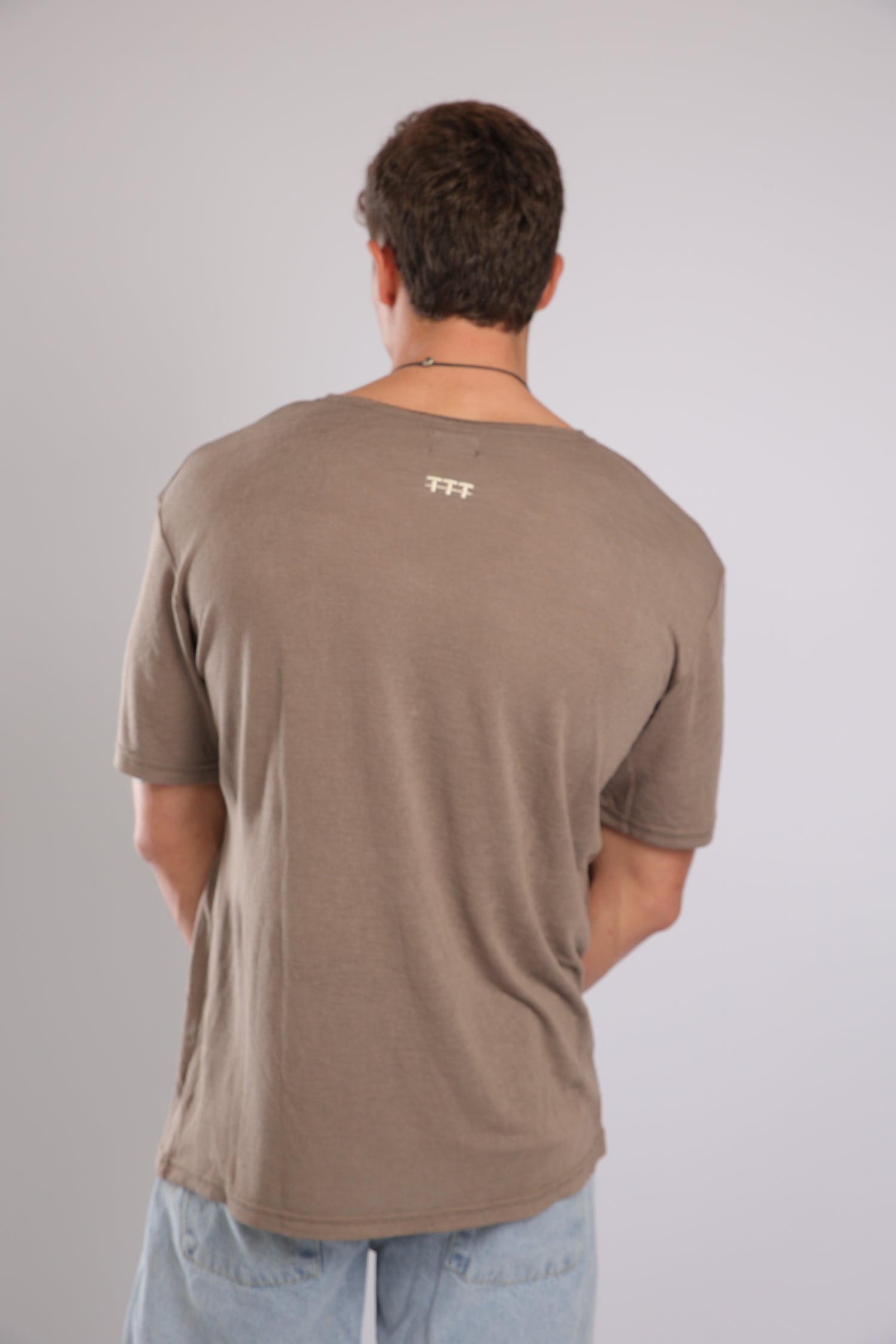 חולצה קצרה פשתן - חום