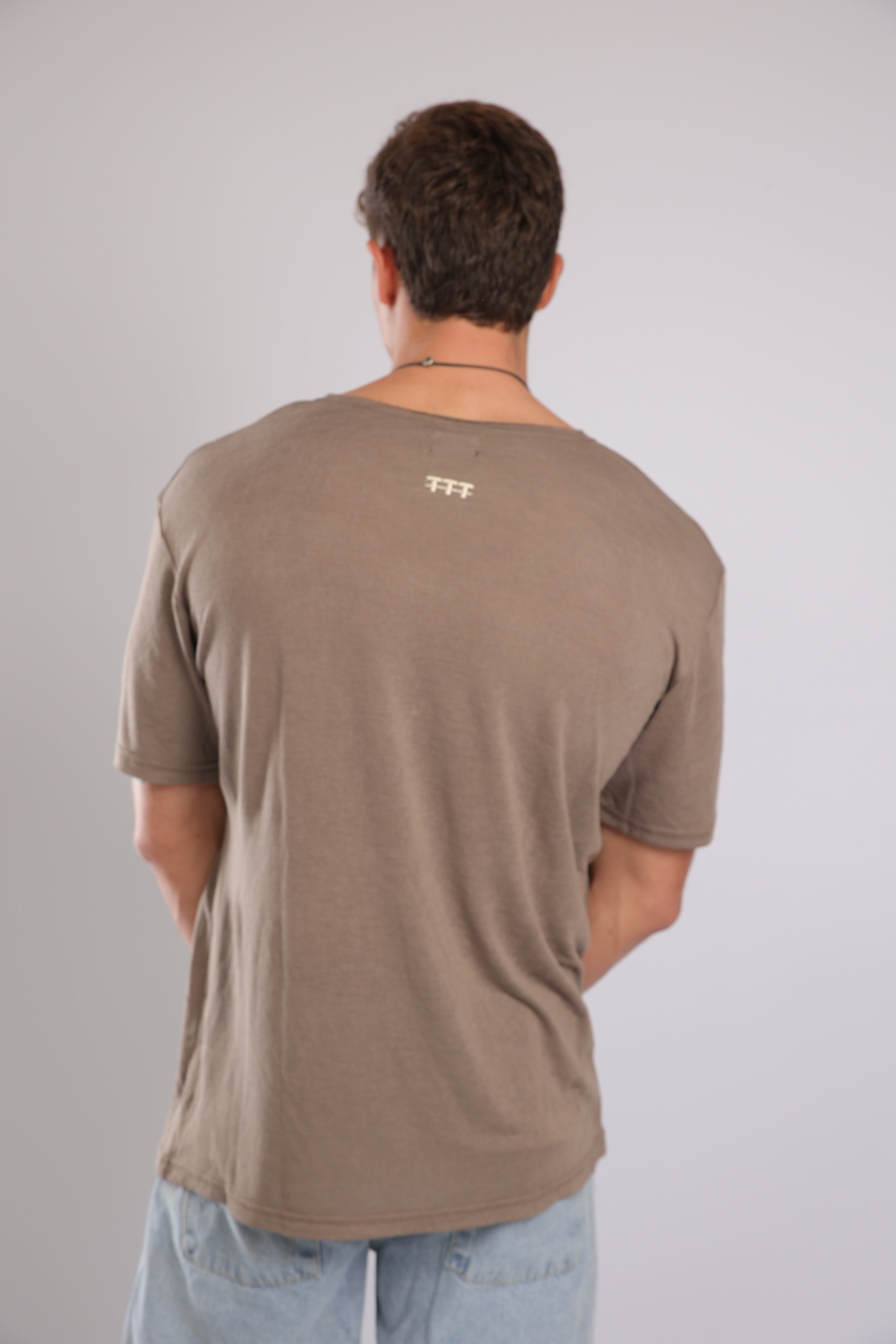 חולצה קצרה פשתן - חום